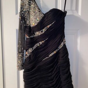 Glamorous Black One-Shoulder Dress with Sparkling Accents